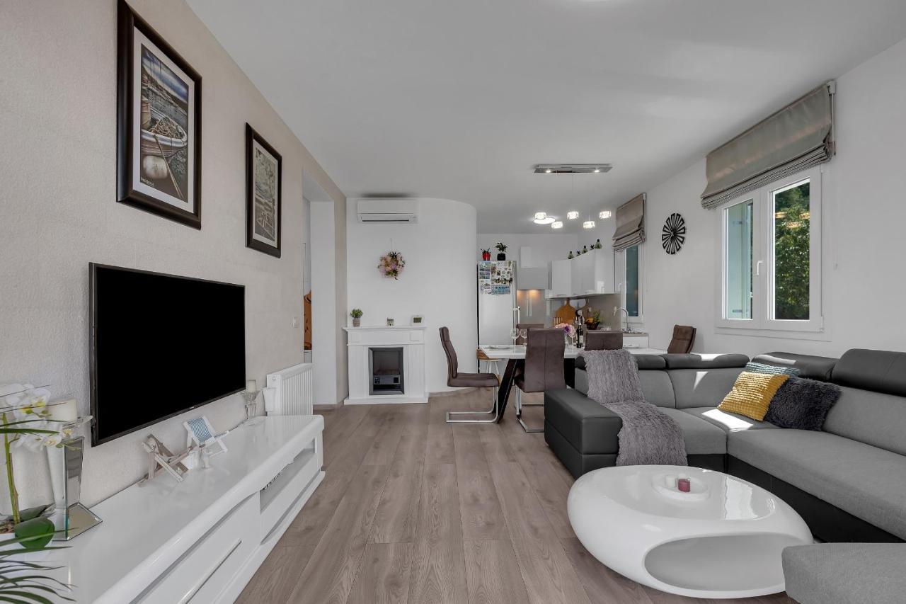 Apartment Apricus Makarska Exterior photo
